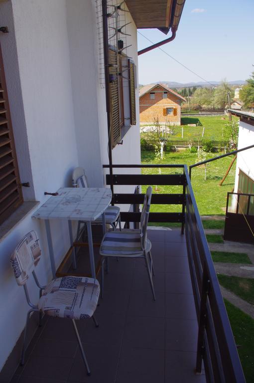Apartment Tomy Slunj Buitenkant foto